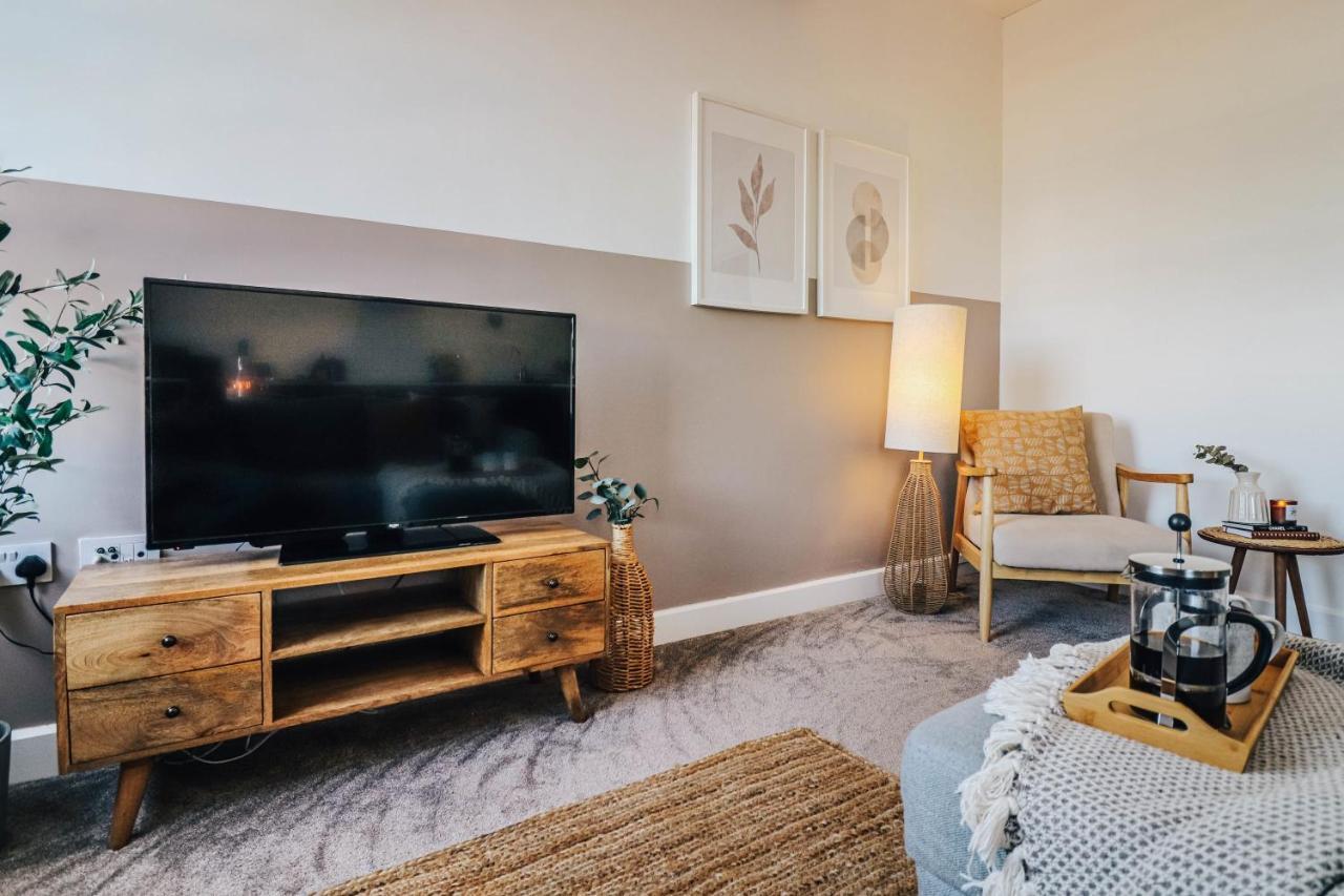 Principality View Apartment Two, By Solace Stays Cardiff Exterior photo