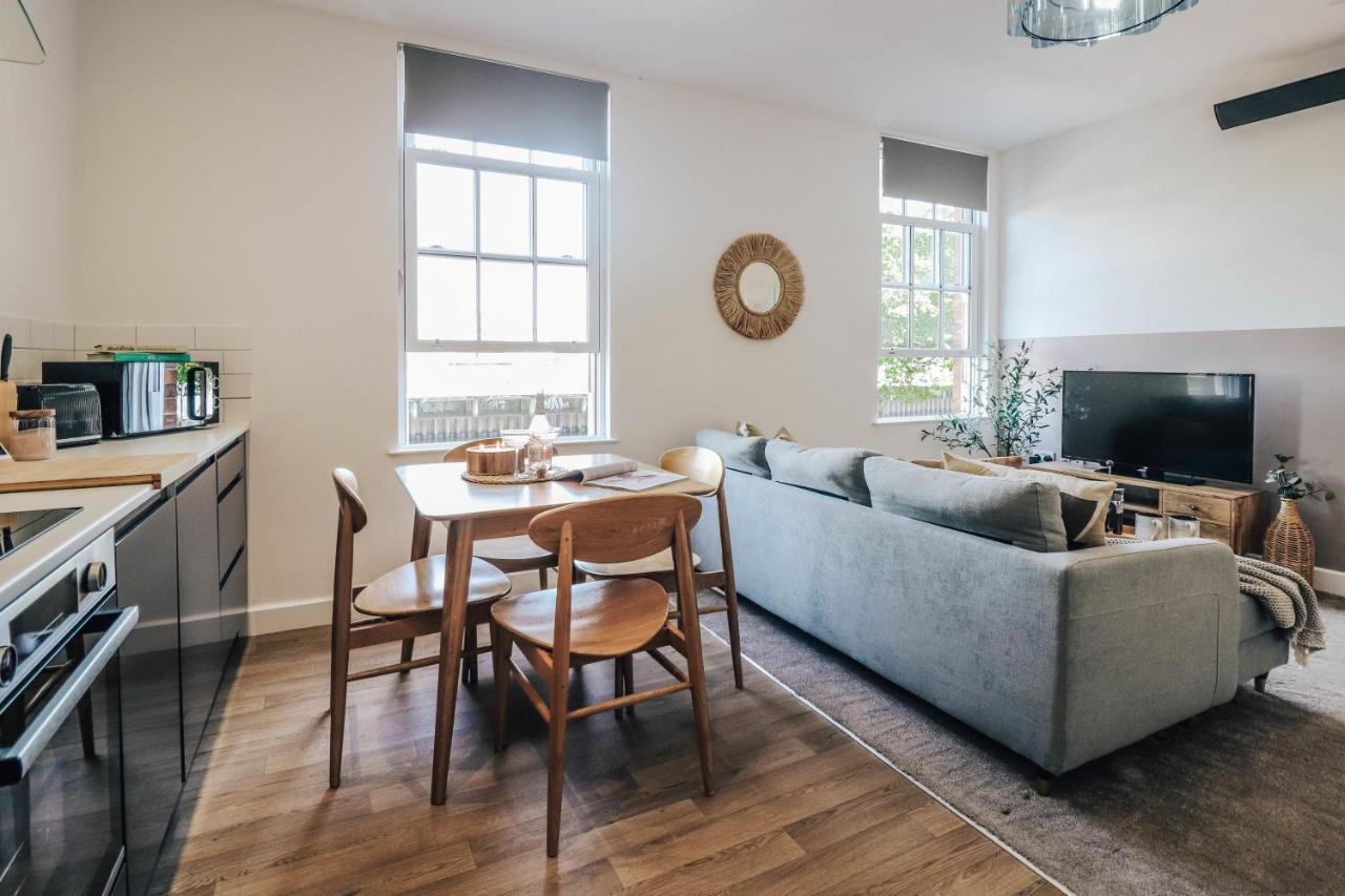 Principality View Apartment Two, By Solace Stays Cardiff Exterior photo