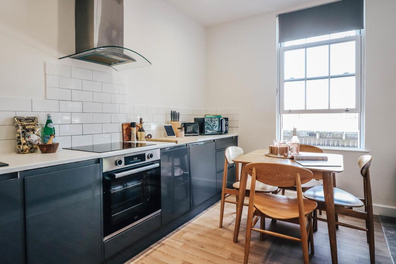 Principality View Apartment Two, By Solace Stays Cardiff Exterior photo