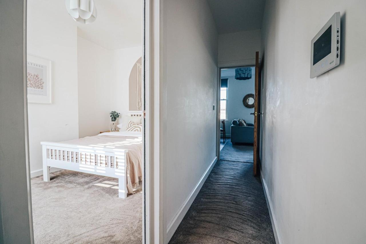 Principality View Apartment Two, By Solace Stays Cardiff Exterior photo